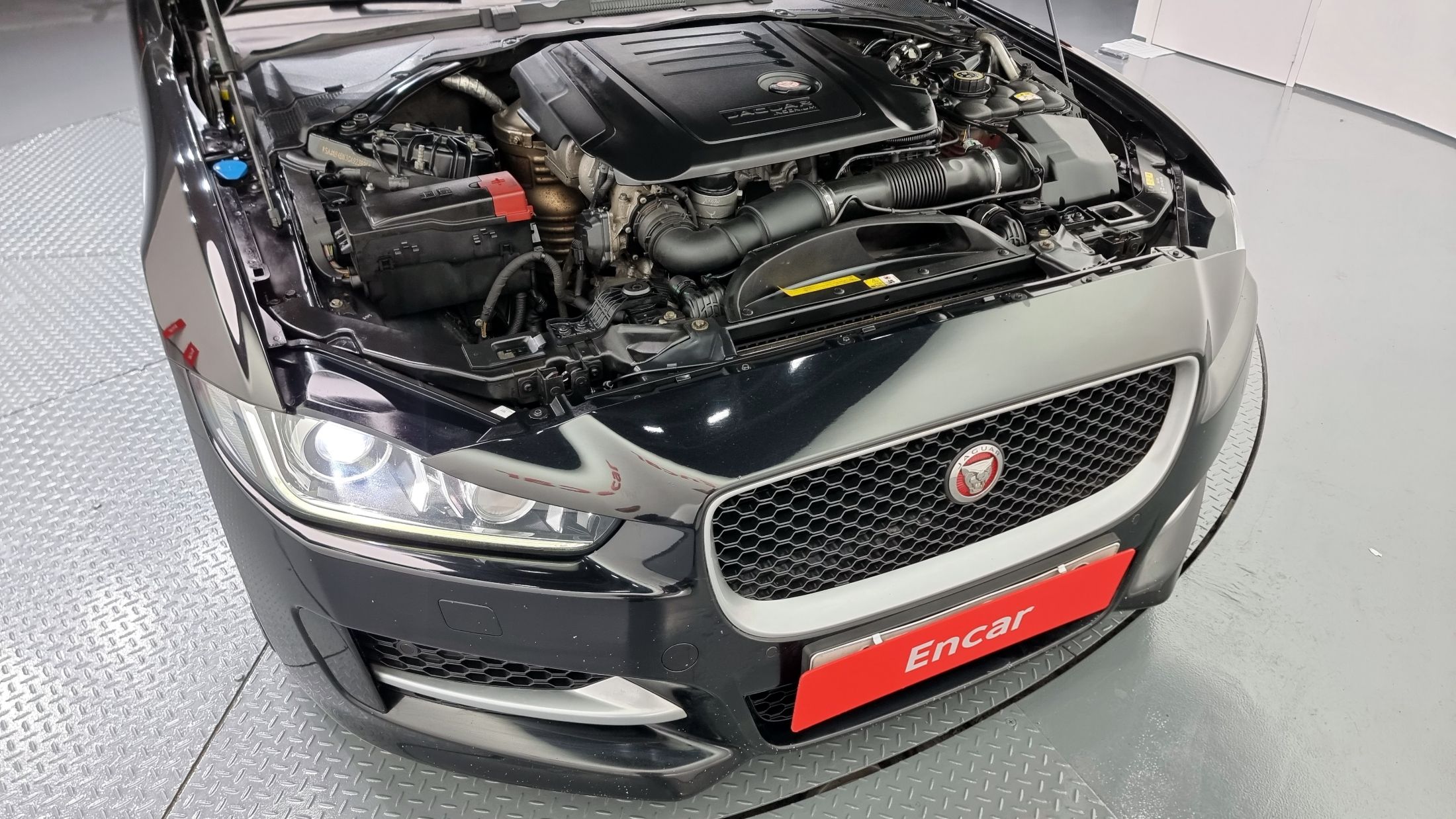 JAGUAR XE 2016