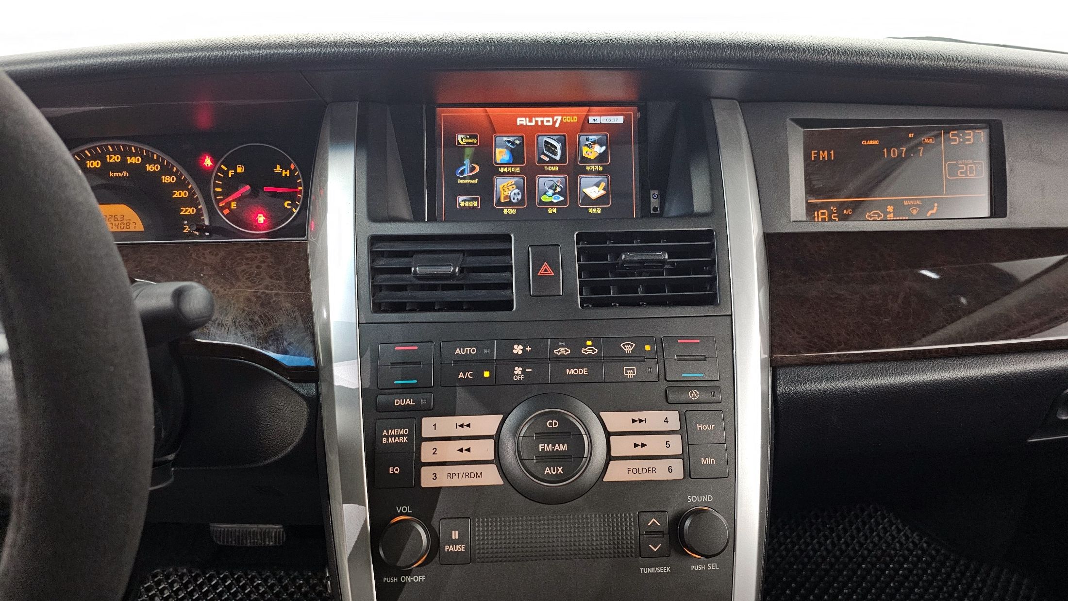 SAMSUNG SM5 NEW IMPRESSION 2009