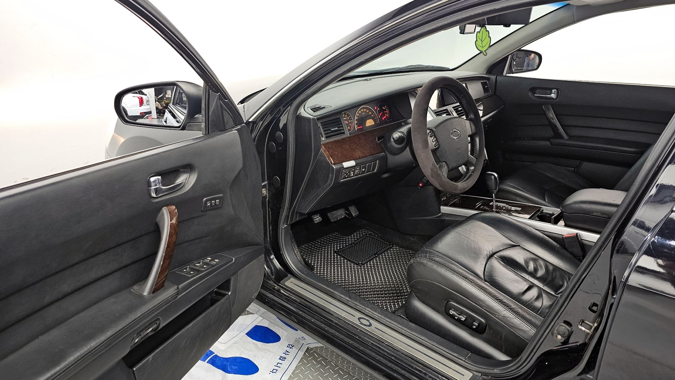 SAMSUNG SM5 NEW IMPRESSION 2009