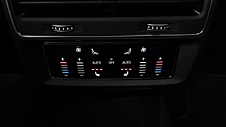AUDI Q8 4M 2023