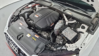 AUDI A4 B9 2023