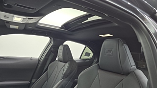 LEXUS UX250H 2023