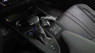 LEXUS UX250H 2023