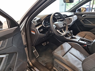 AUDI Q3 F3 2024