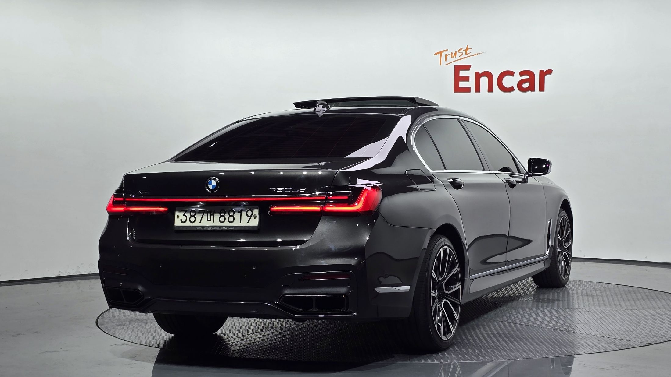 BMW 7-SERIES G11 2018