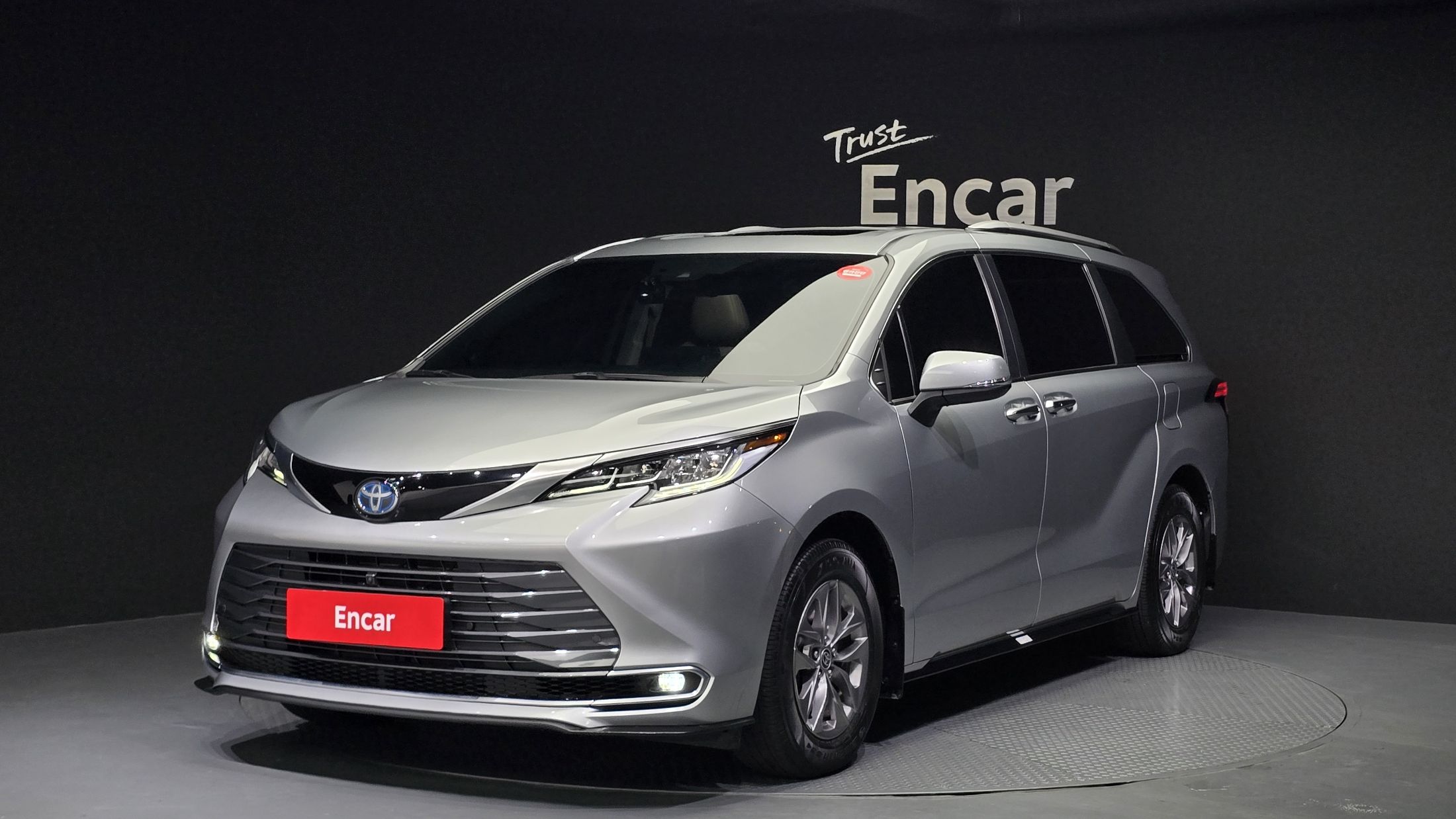 TOYOTA SIENNA 2023