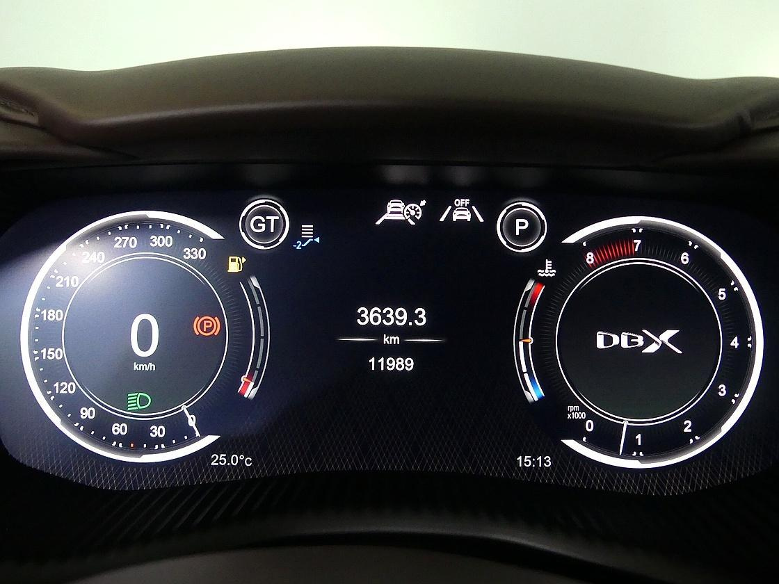 ASTON MARTIN DBX 2023