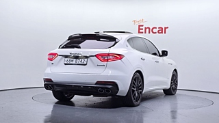 MASERATI LEVANTE 2019