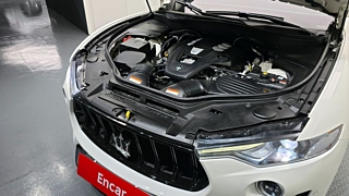 MASERATI LEVANTE 2019