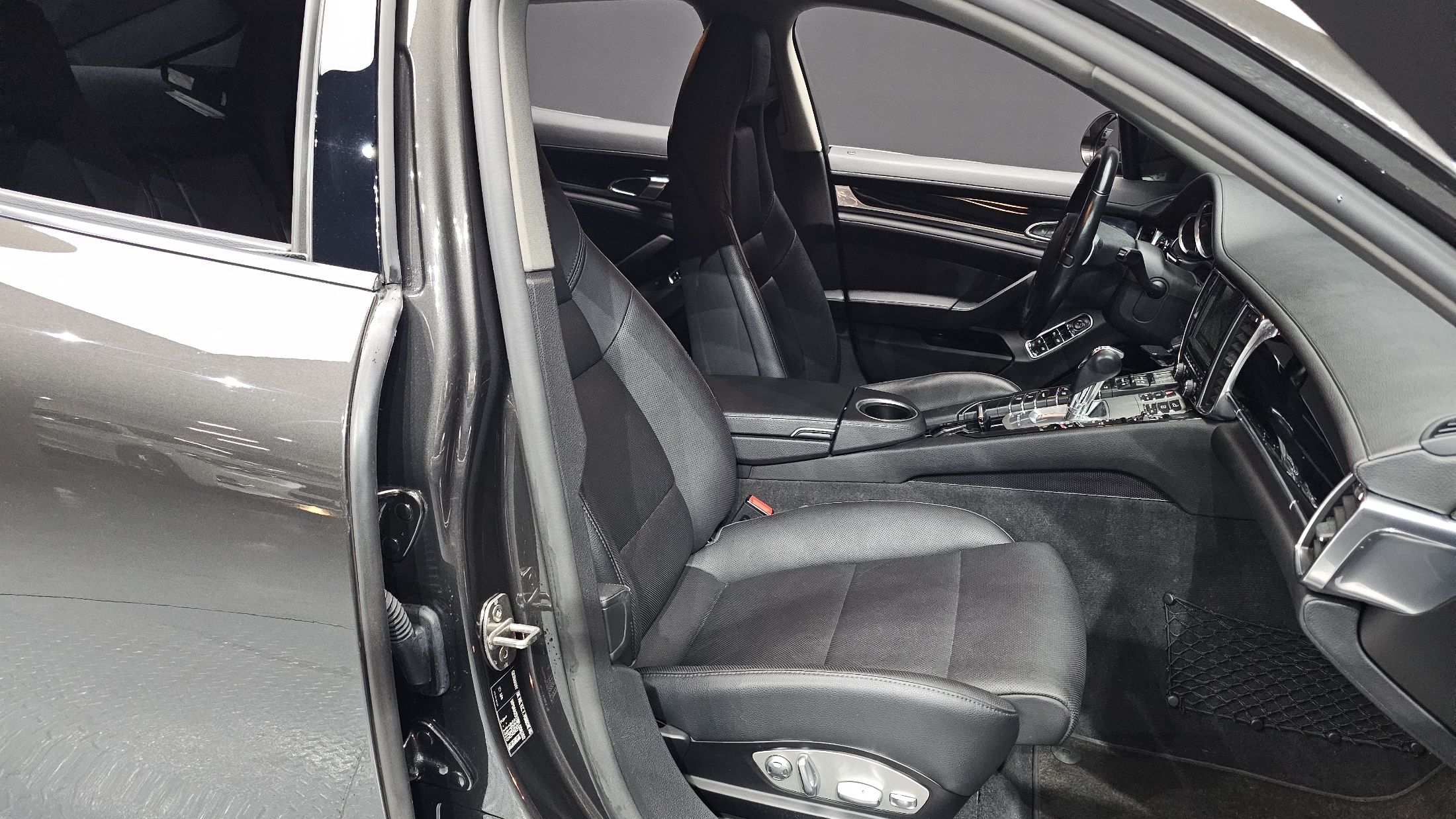 PORSCHE PANAMERA 2015