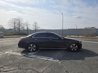 MERCEDES BENZ E-CLASS W213 2018