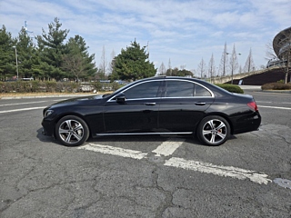 MERCEDES BENZ E-CLASS W213 2018