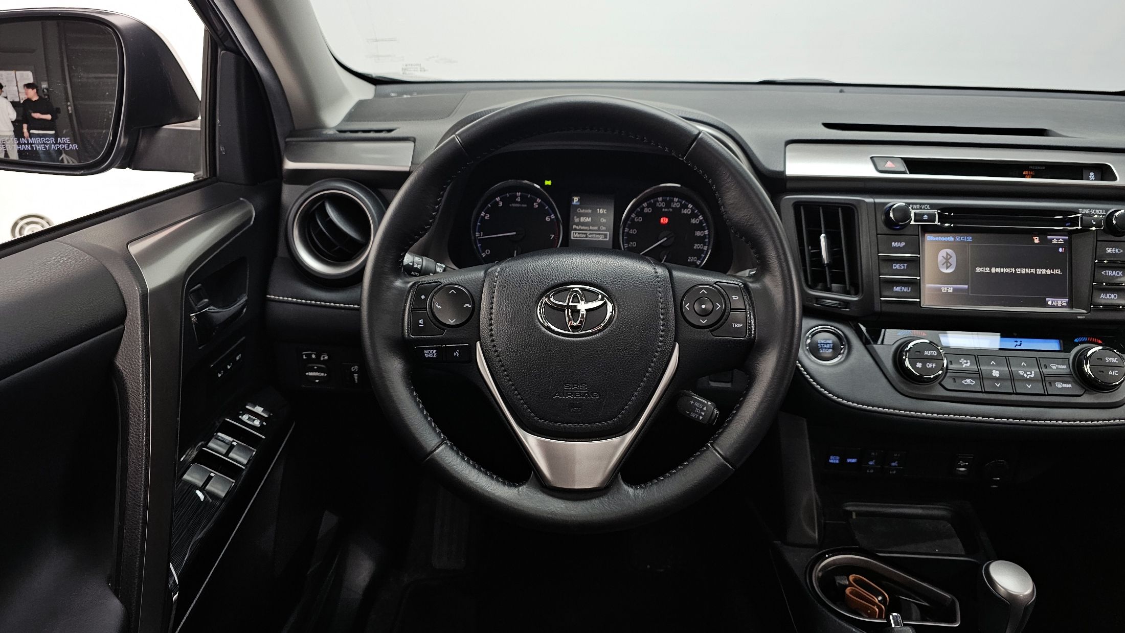 TOYOTA RAV4 2015