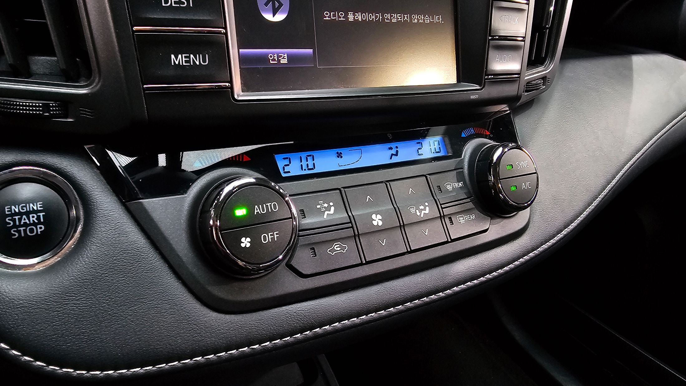 TOYOTA RAV4 2015