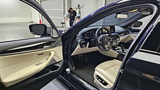 BMW 5-SERIES G30 2021