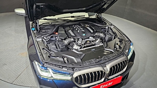 BMW 5-SERIES G30 2021