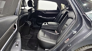 HYUNDAI GRANDEUR IG HYBRID 2018