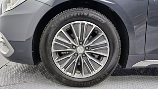 HYUNDAI GRANDEUR IG HYBRID 2018