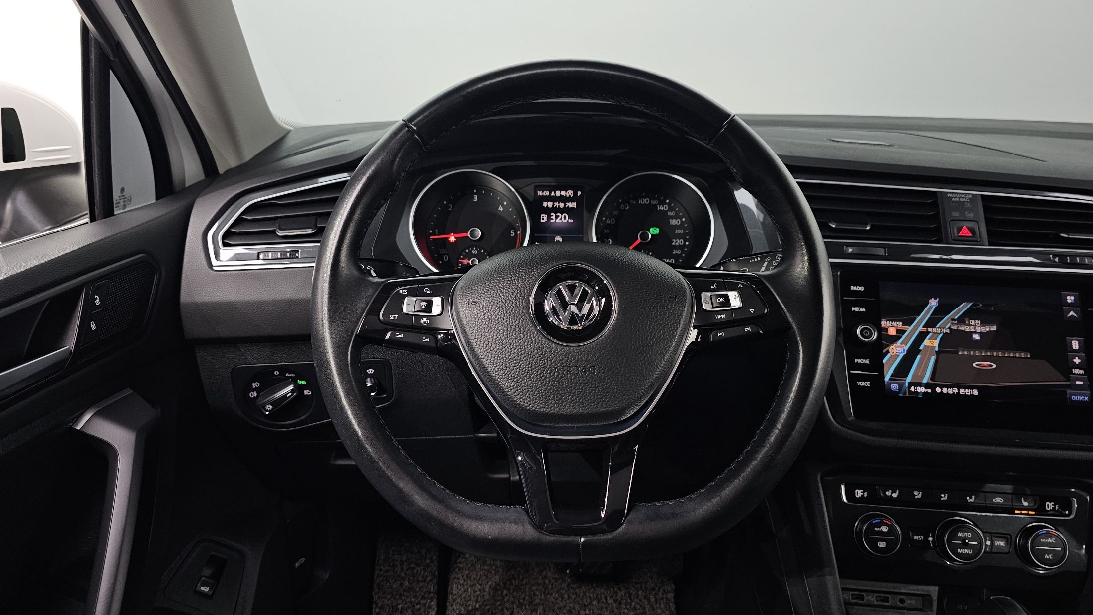 VOLKSWAGEN TIGUAN 2020