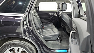 AUDI Q7 4M 2019