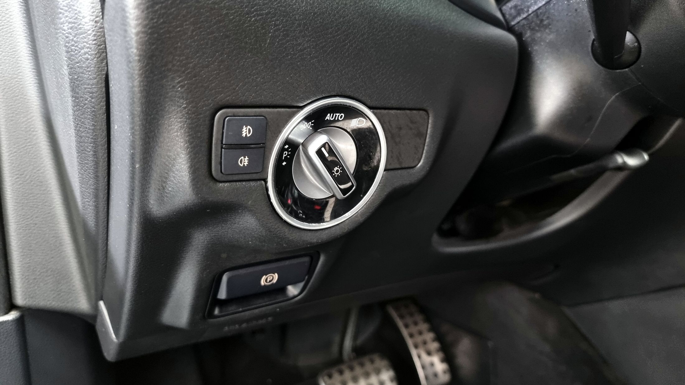 INFINITI Q30 2019