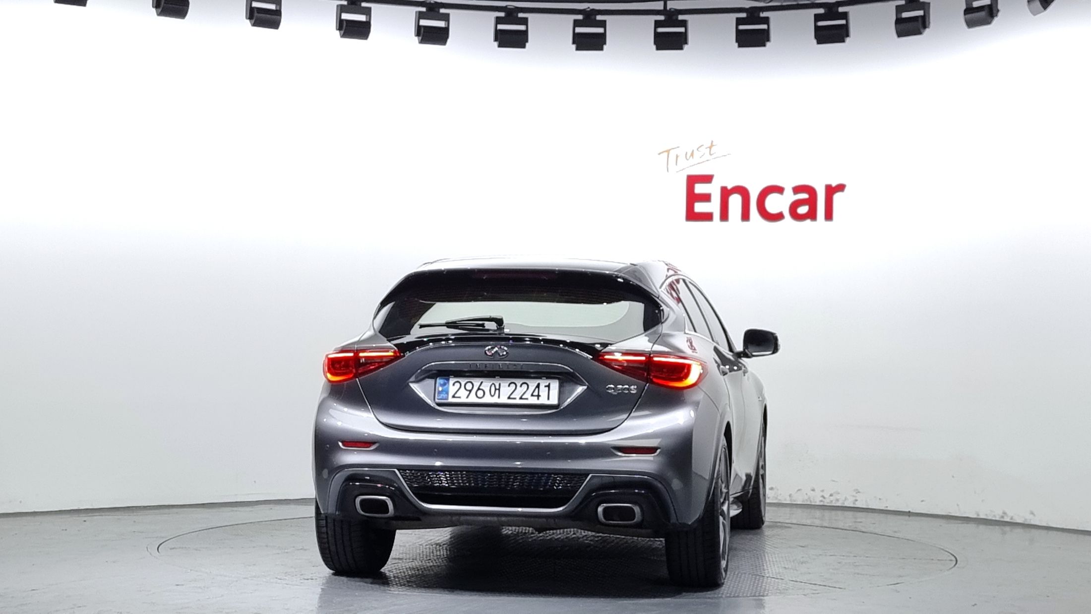 INFINITI Q30 2019
