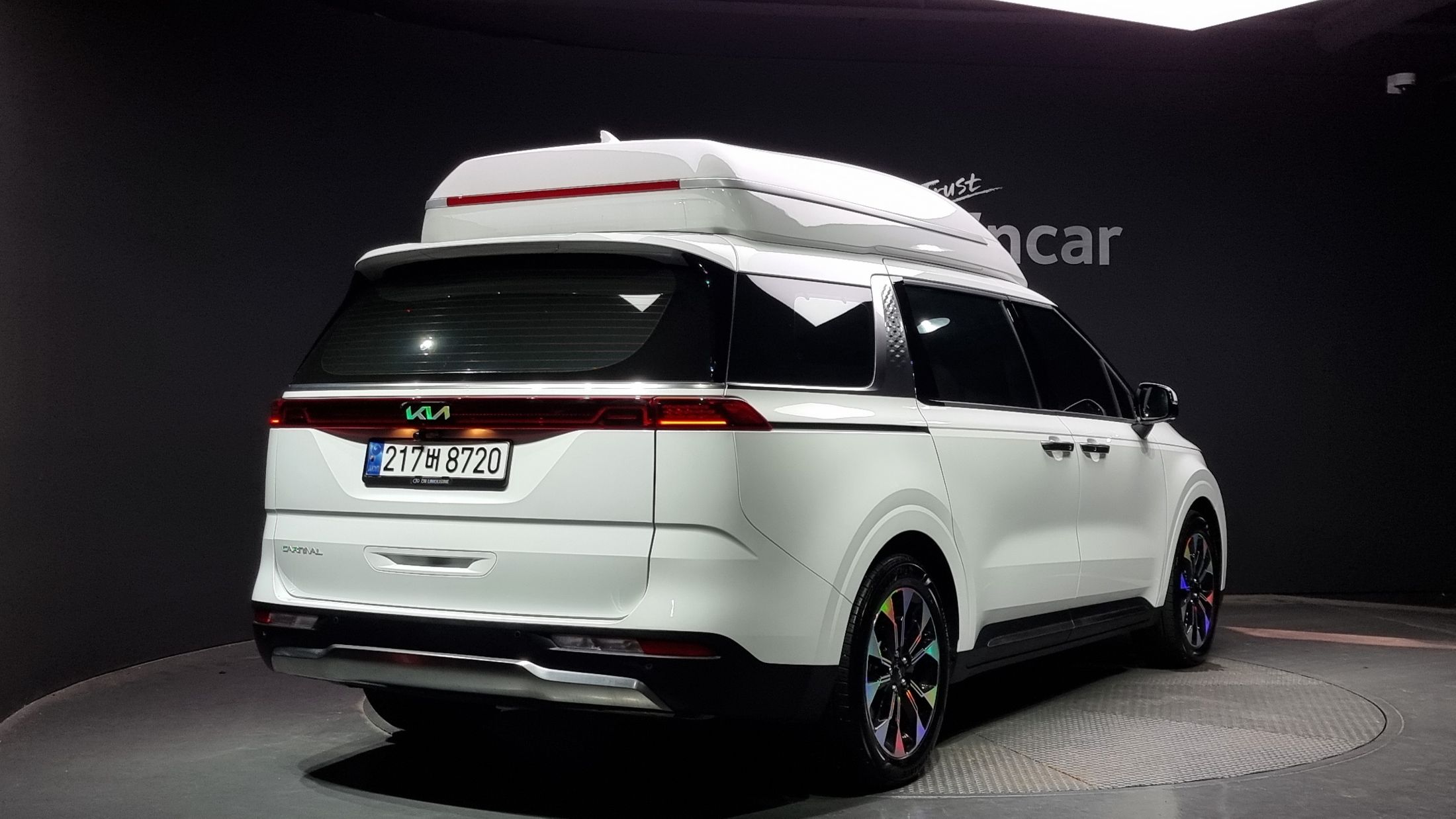 KIA CARNIVAL 2023