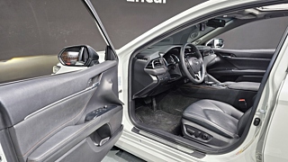 TOYOTA CAMRY XV70 2017