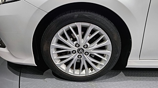 TOYOTA CAMRY XV70 2017