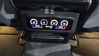 BMW 5-SERIES G60 2025