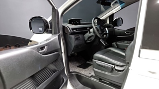 HYUNDAI STARIA 2022