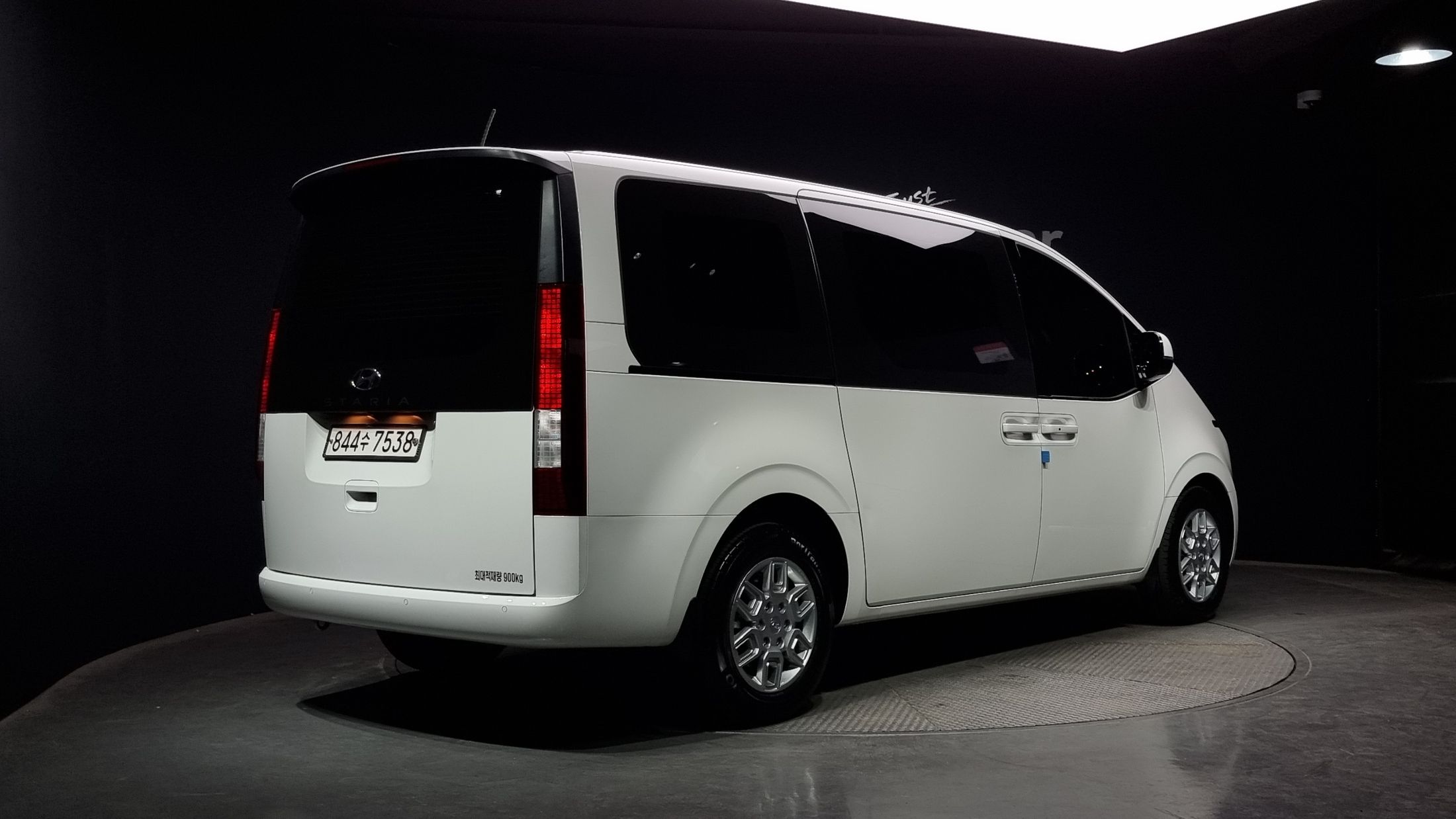 HYUNDAI STARIA 2022