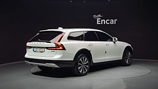 VOLVO V90 CROSS COUNTRY 2021