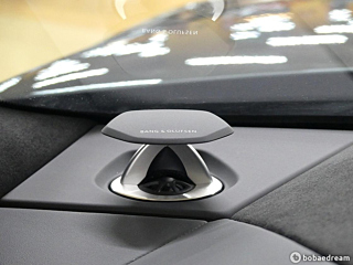 LAMBORGHINI URUS 2021