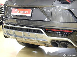LAMBORGHINI URUS 2021