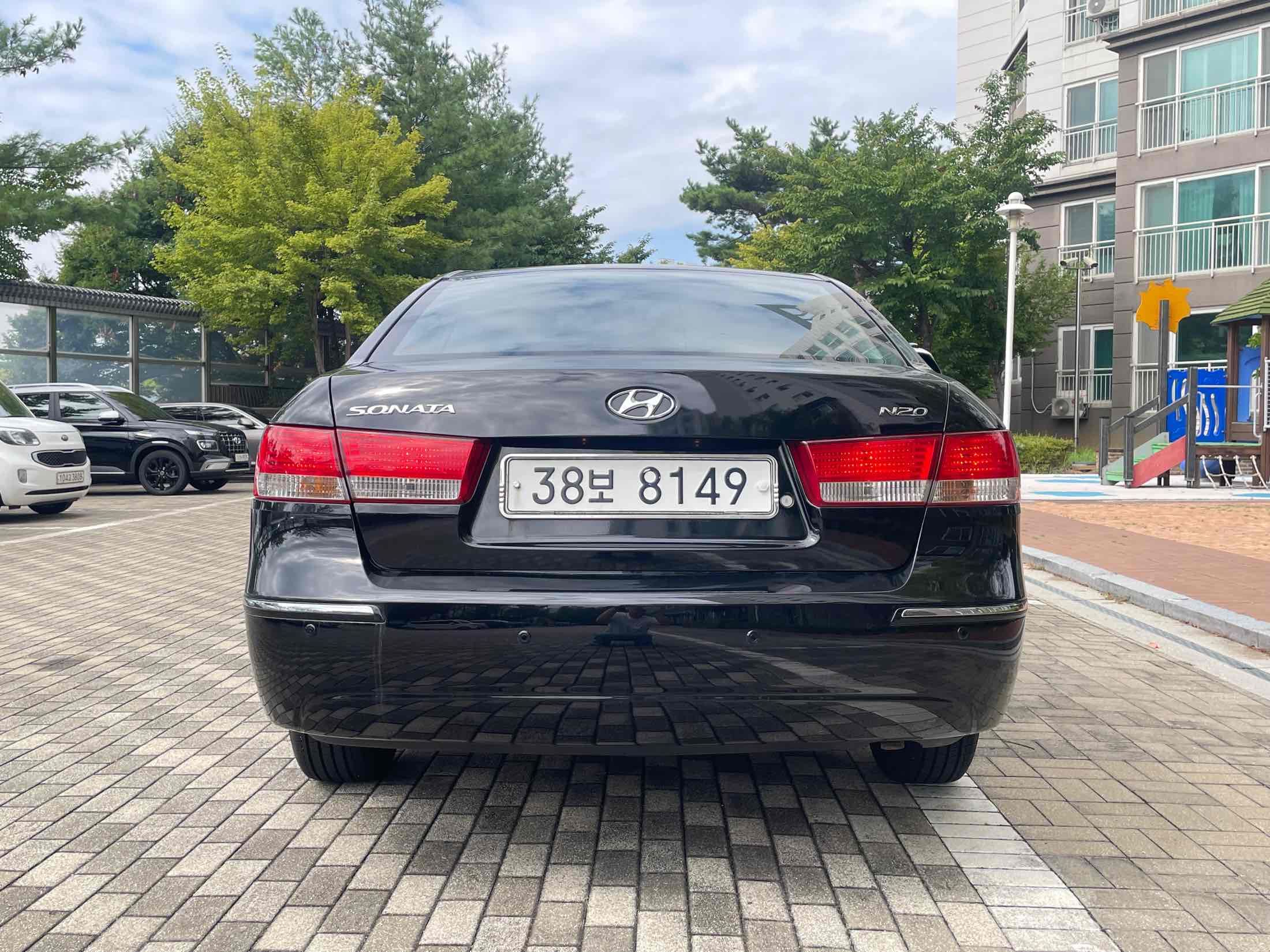 HYUNDAI NF SONATA TRANSFORM 2009
