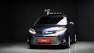 TOYOTA SIENNA 2019