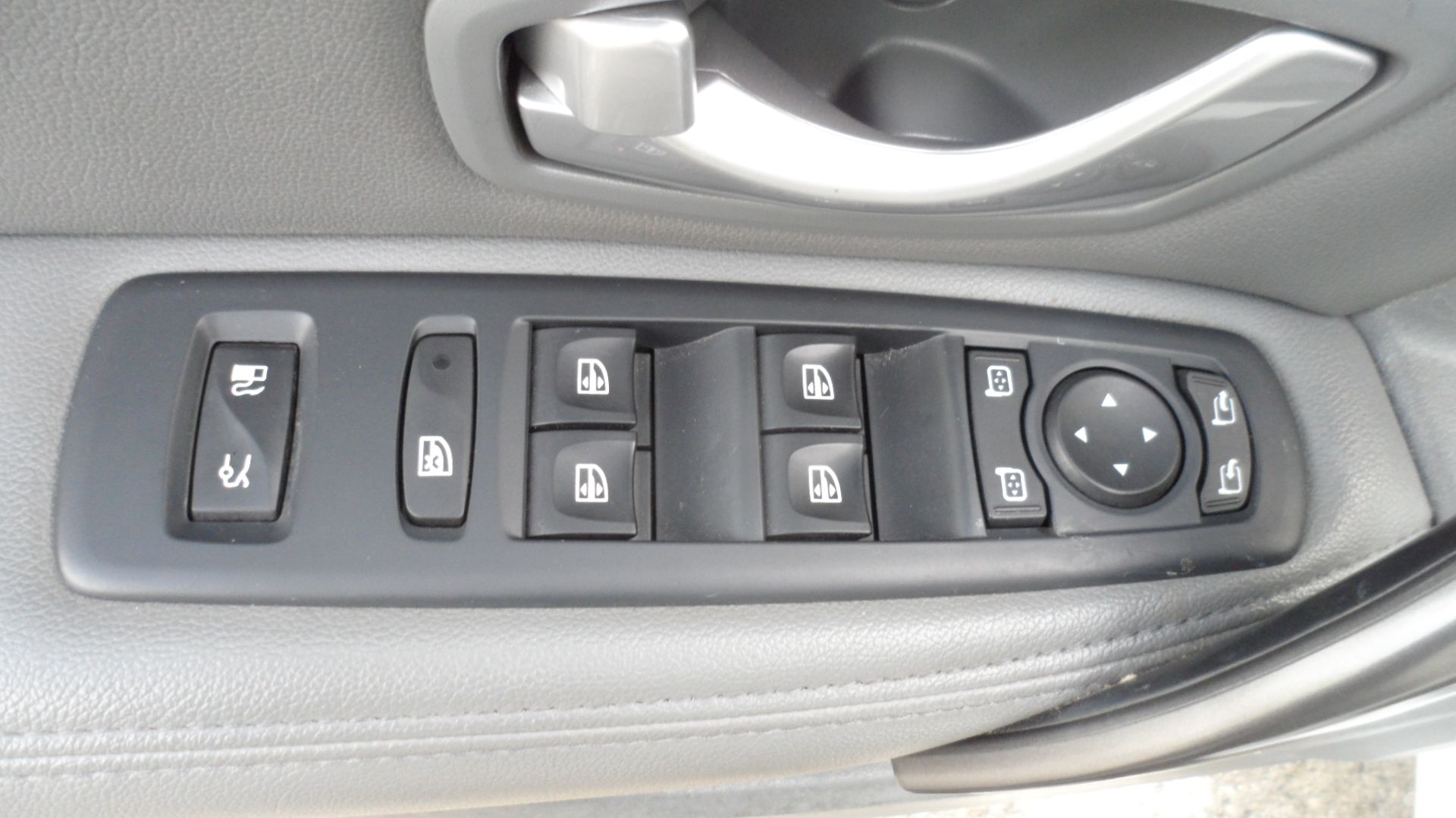 SAMSUNG SM5 NEW 2010