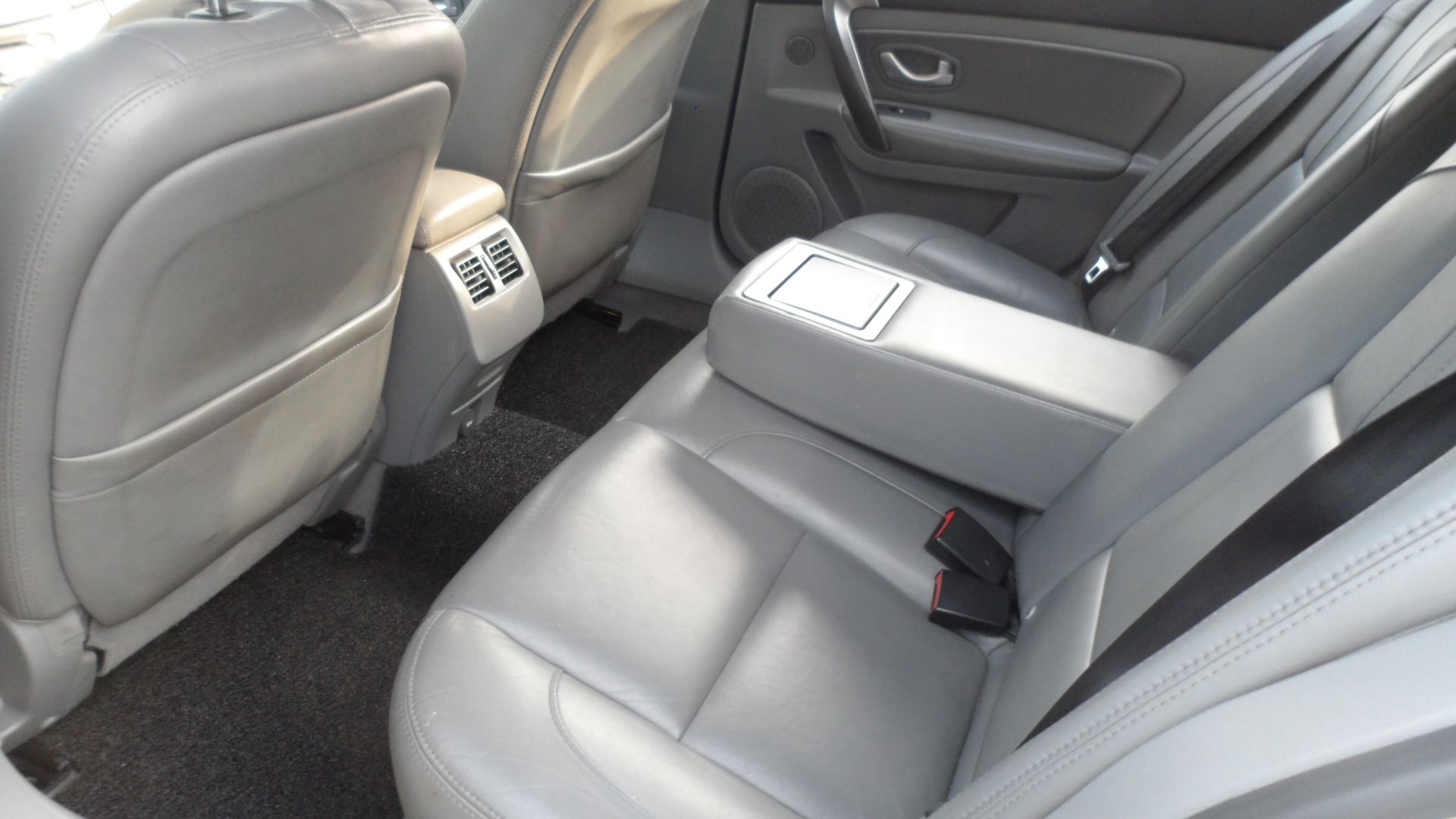 SAMSUNG SM5 NEW 2010