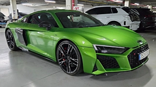 AUDI R8 4S  2021