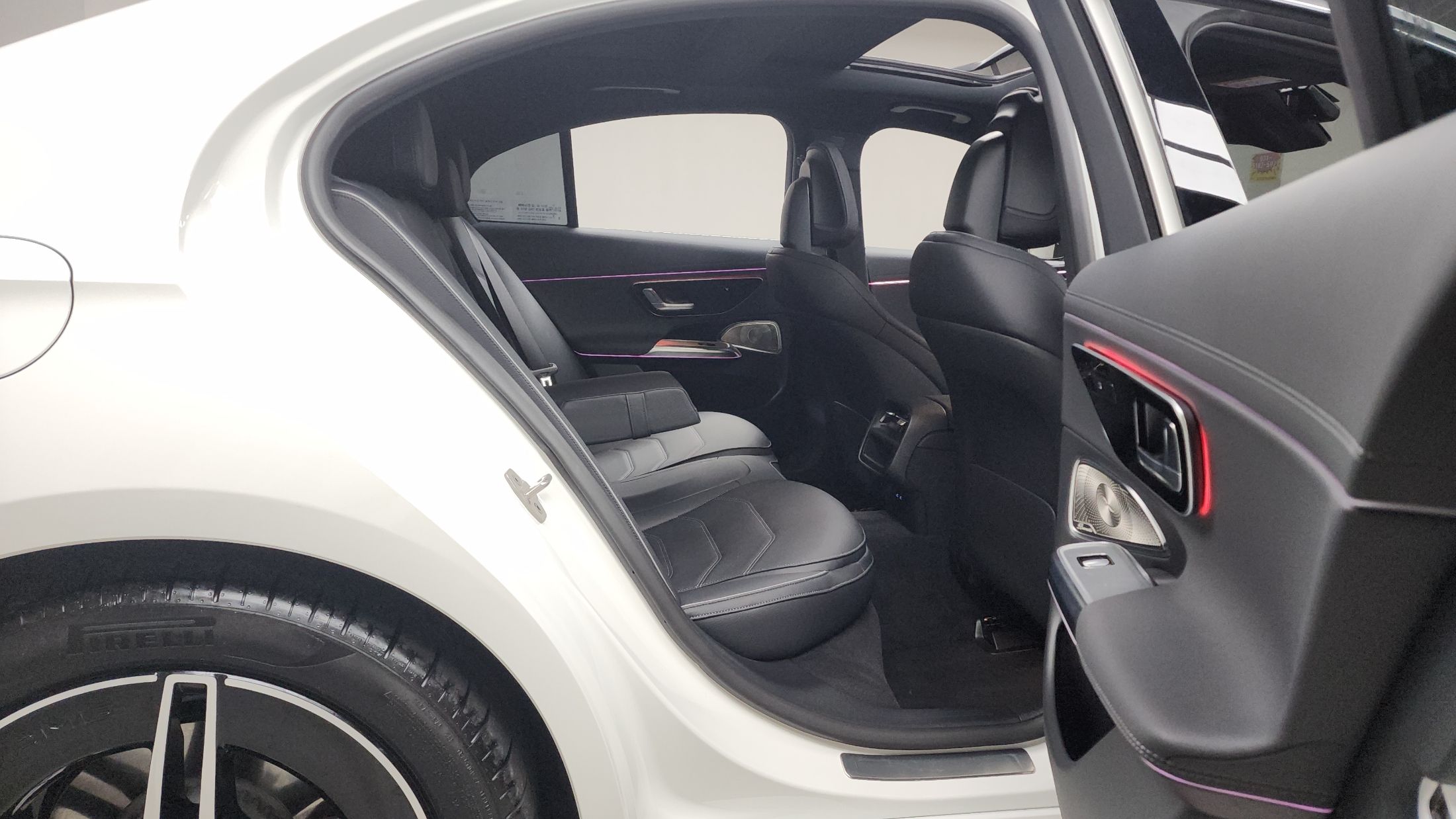 MERCEDES BENZ E-CLASS W214