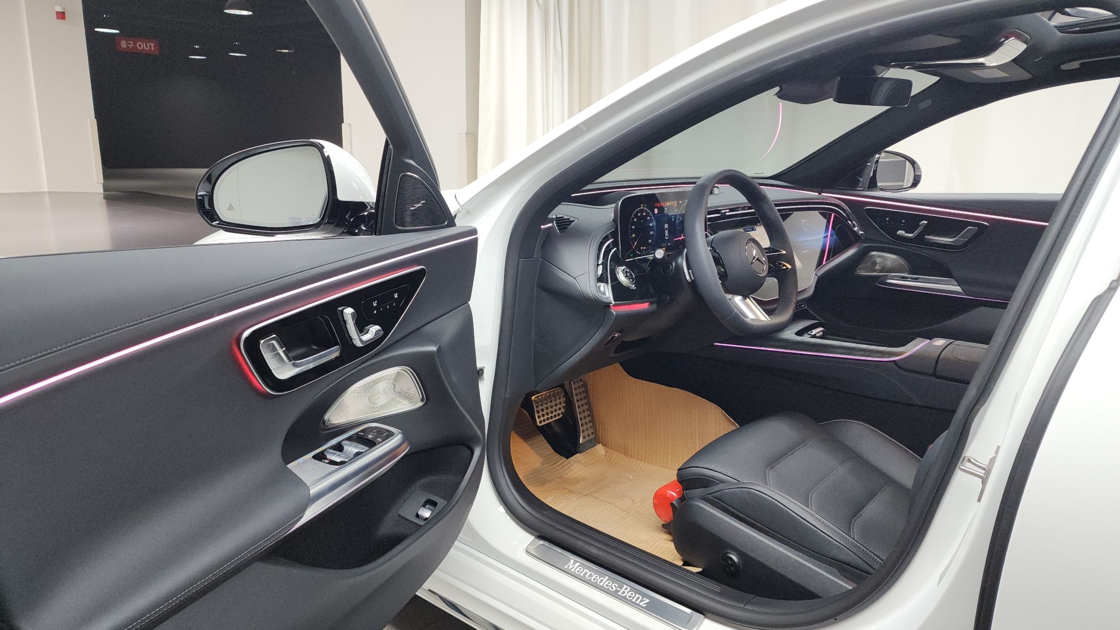 MERCEDES BENZ E-CLASS W214