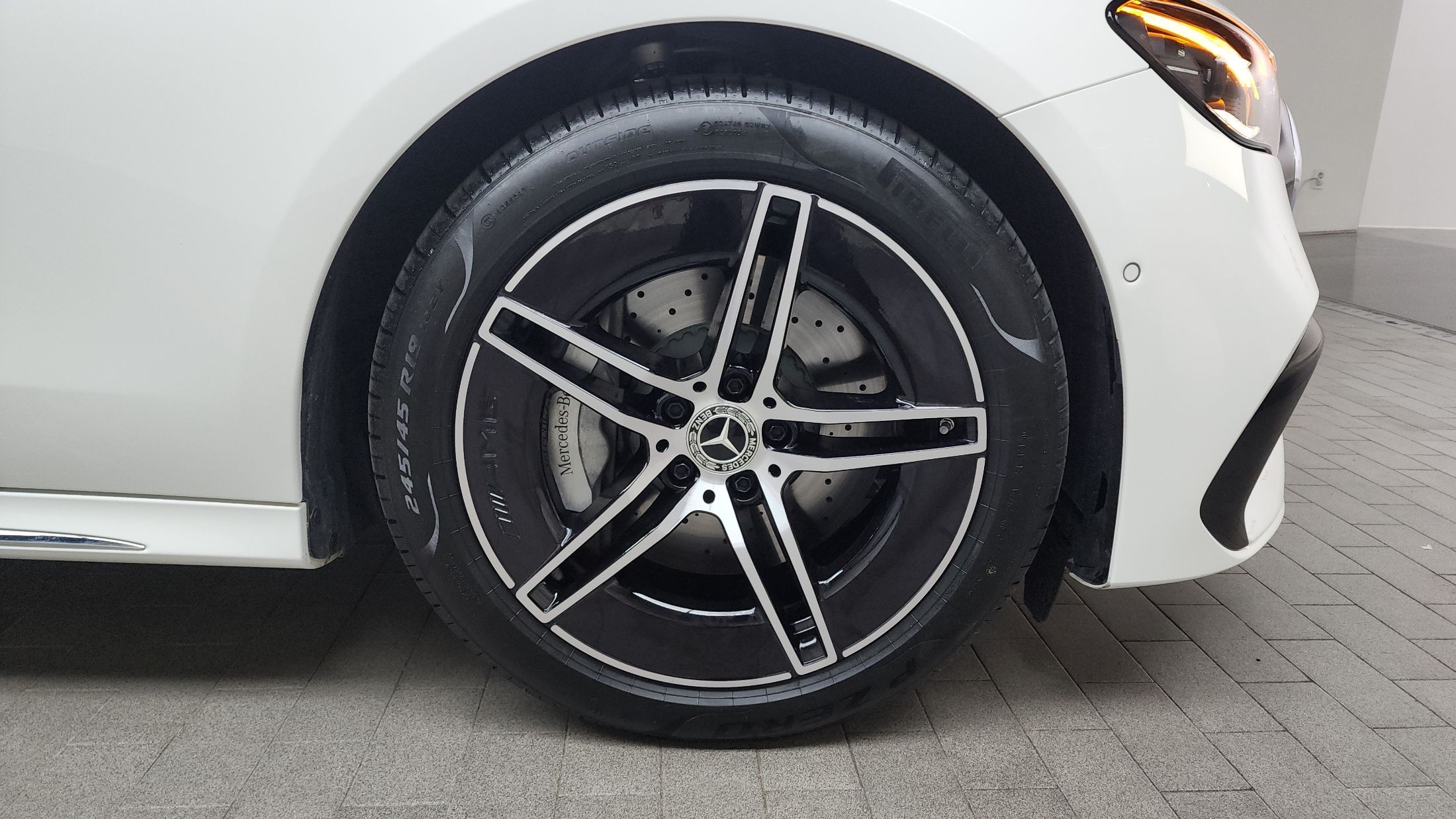 MERCEDES BENZ E-CLASS W214