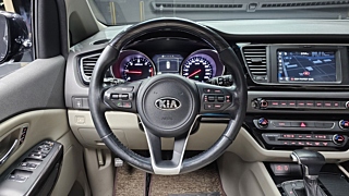 KIA CARNIVAL 2016