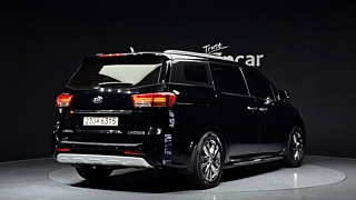 KIA CARNIVAL 2016