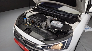 HYUNDAI AVANTE AD 2019