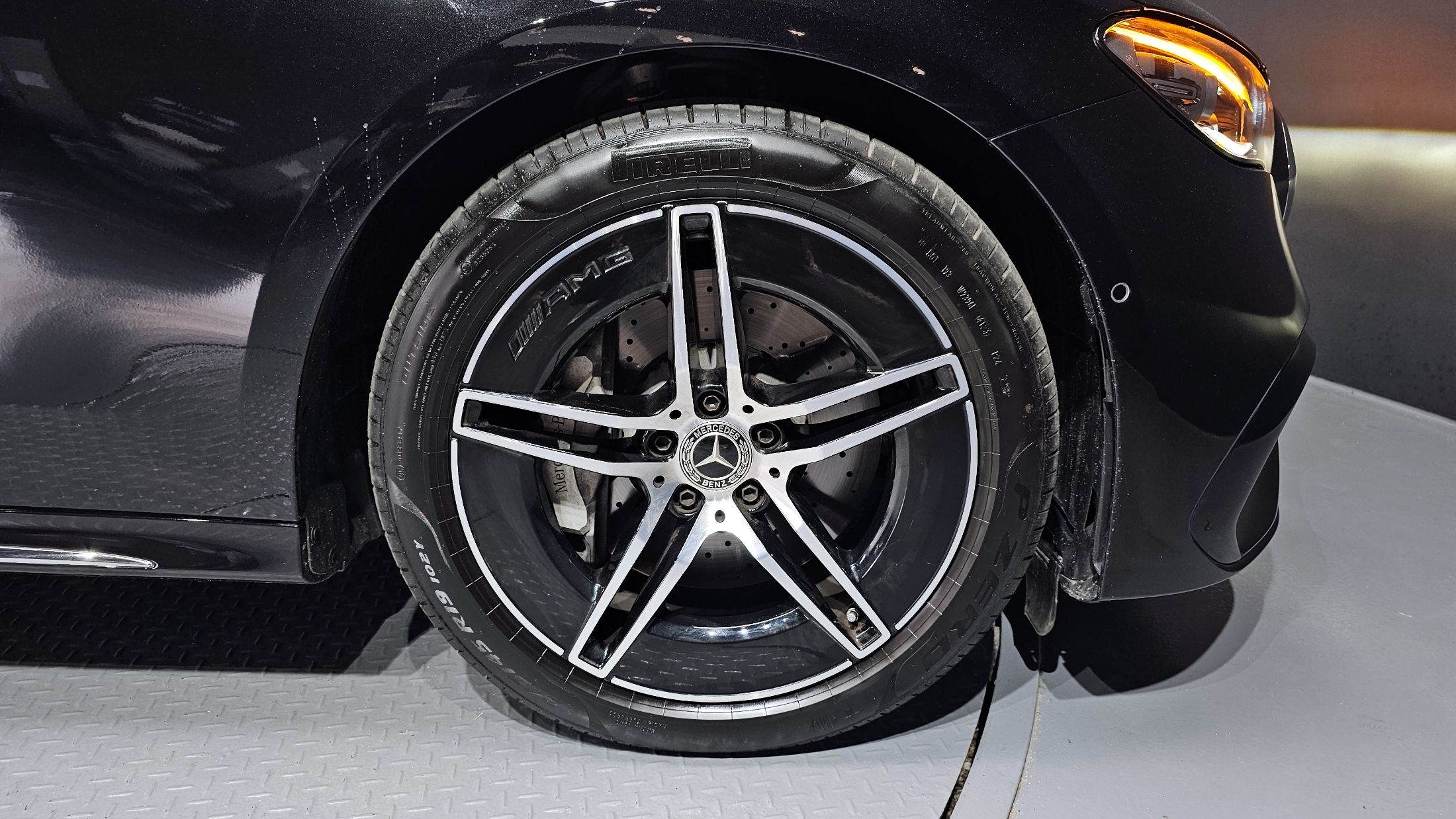 MERCEDES BENZ E-CLASS W214