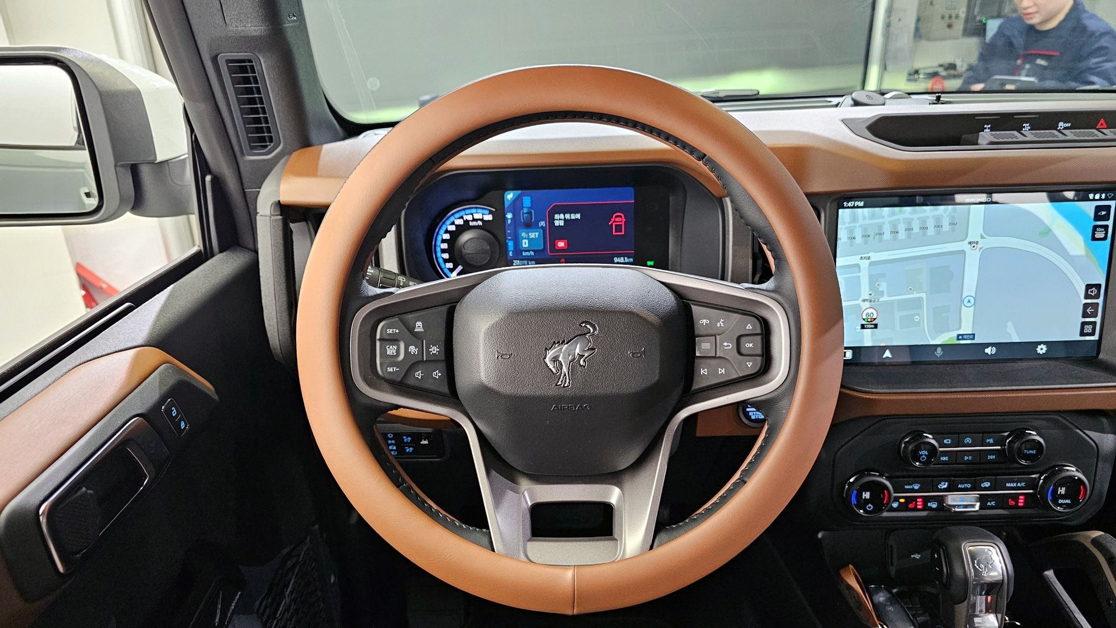 FORD BRONCO