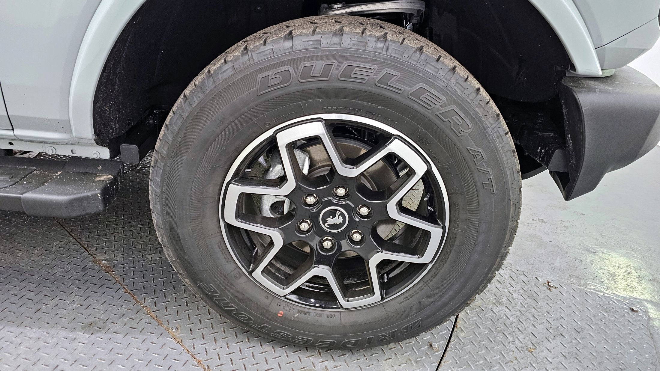 FORD BRONCO
