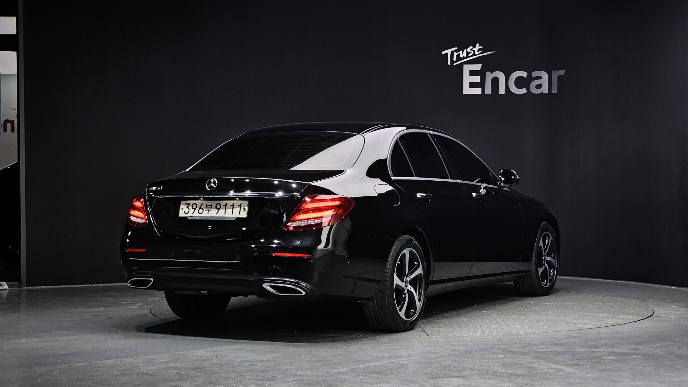 MERCEDES BENZ E-CLASS W213 2020